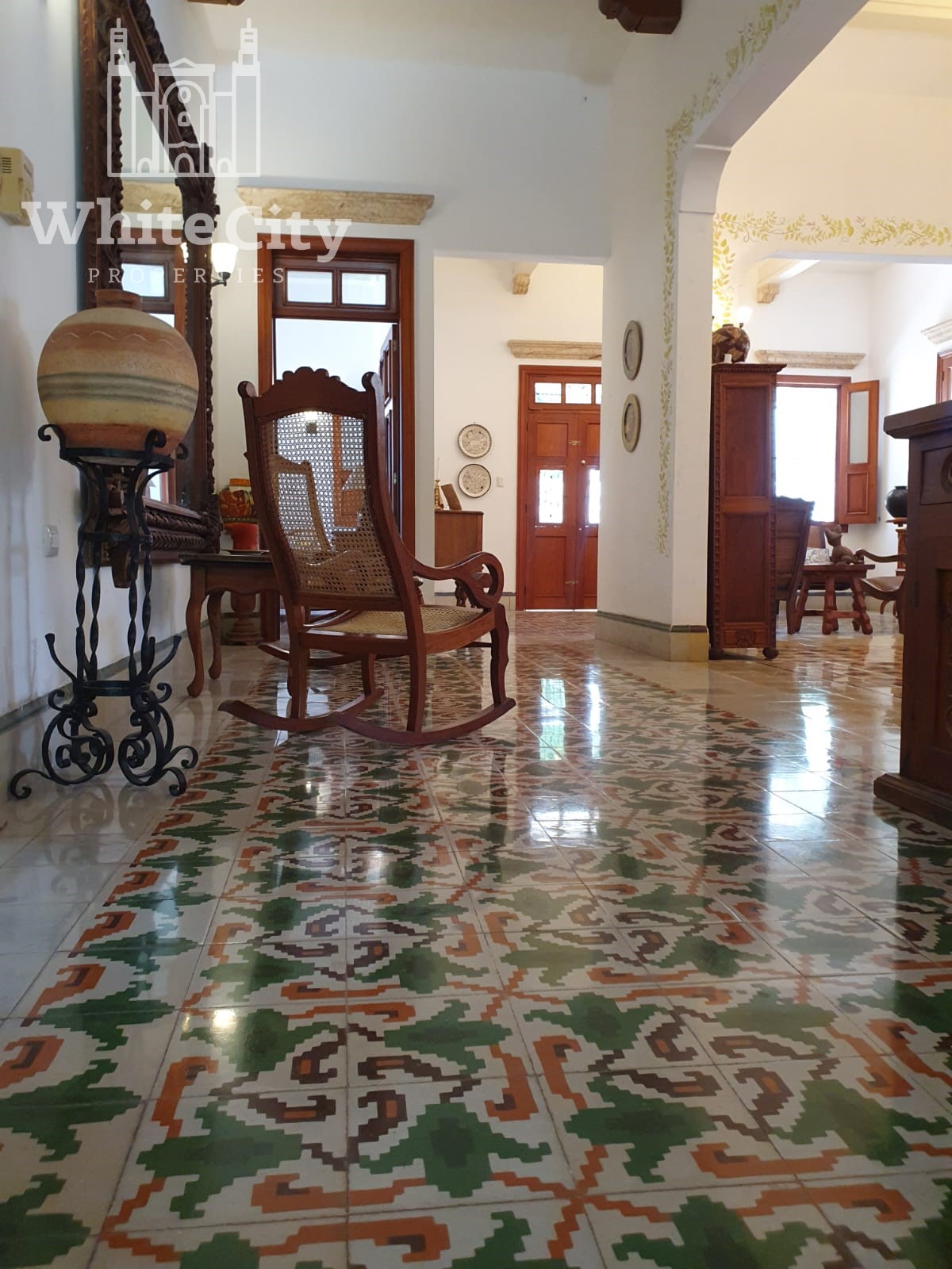 ** Rented ** Classical Grandeur in Alcalá Martín