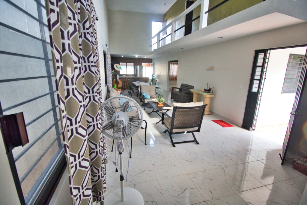Renta de 4 Habitaciones en la Playa