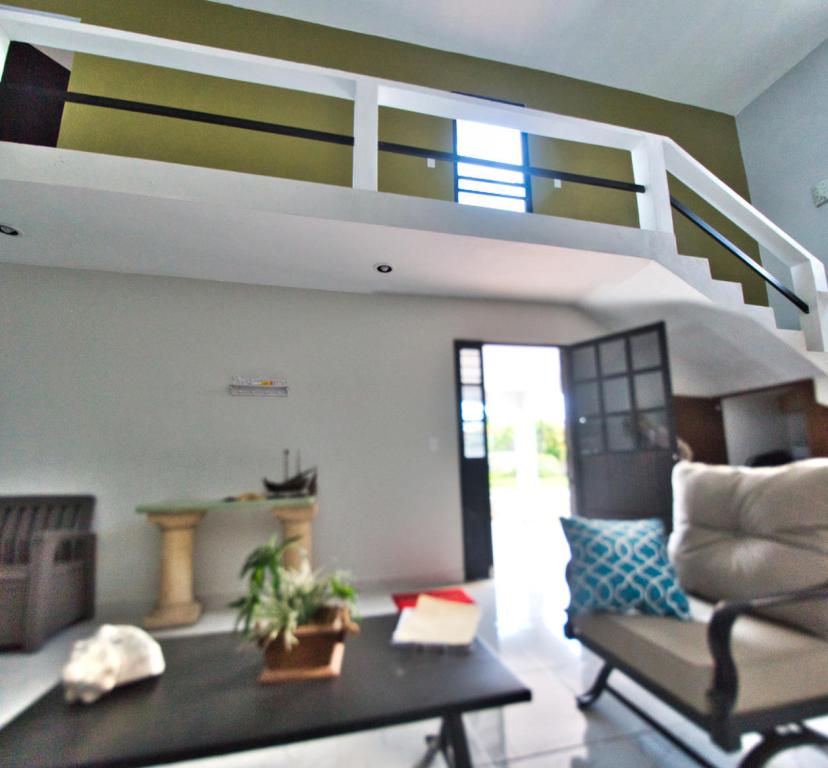 Renta de 4 Habitaciones en la Playa