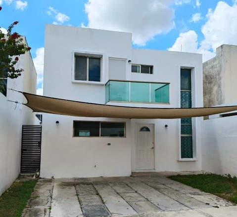 Three Bedroom Two Bath In Real Montejo