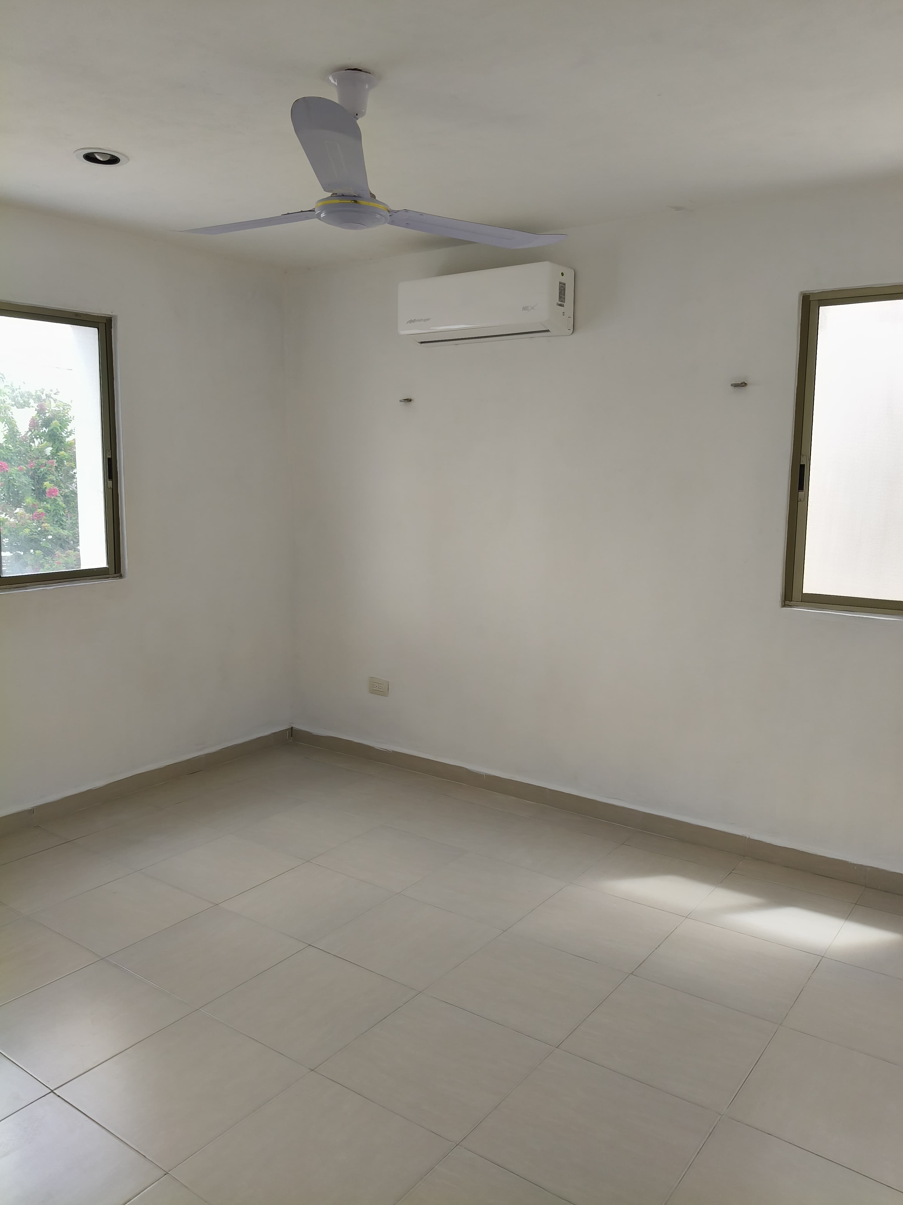 Three Bedroom Two Bath In Real Montejo