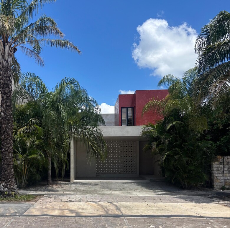 Beautiful House with Pool in Paseo Country