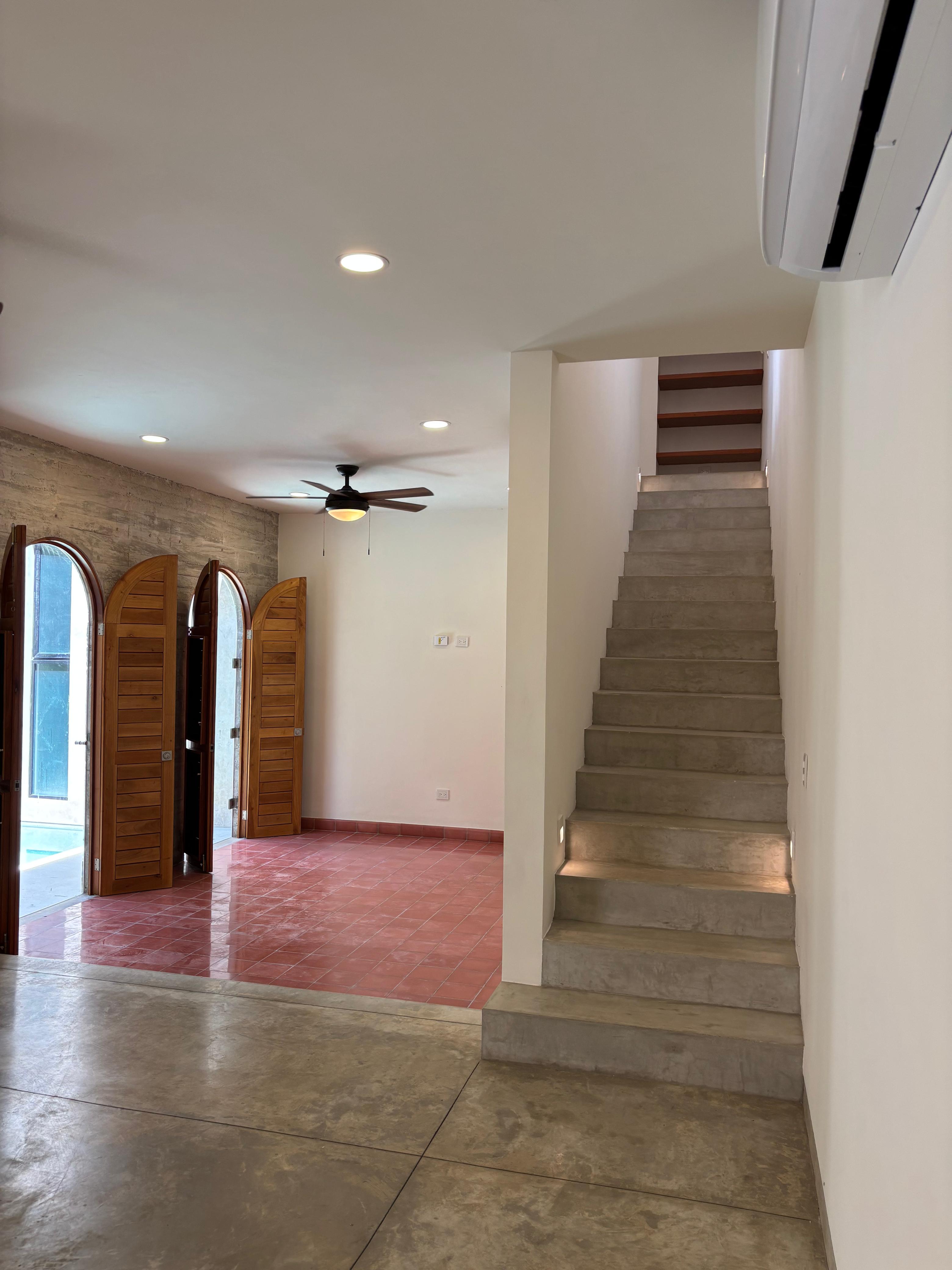 Beautiful House with Pool in Paseo Country