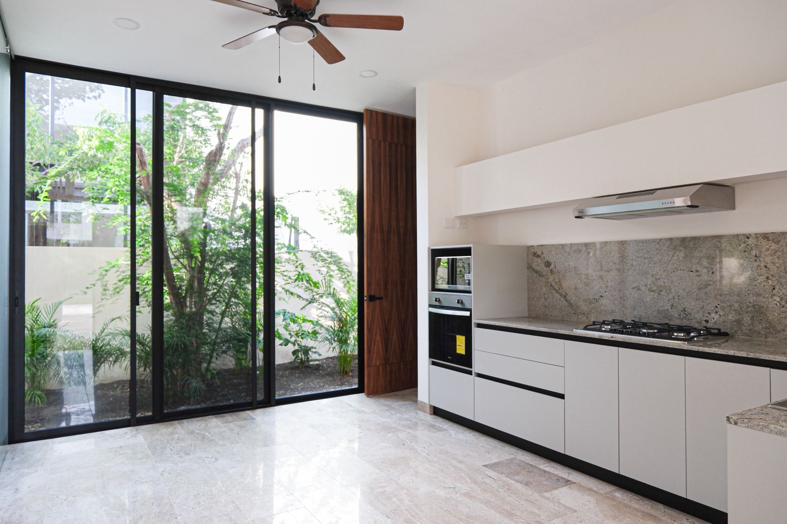 Modern and new, Yucatán Country Club