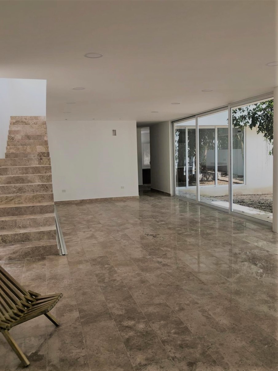 Moderna y con piscina, Yucatan Country Club