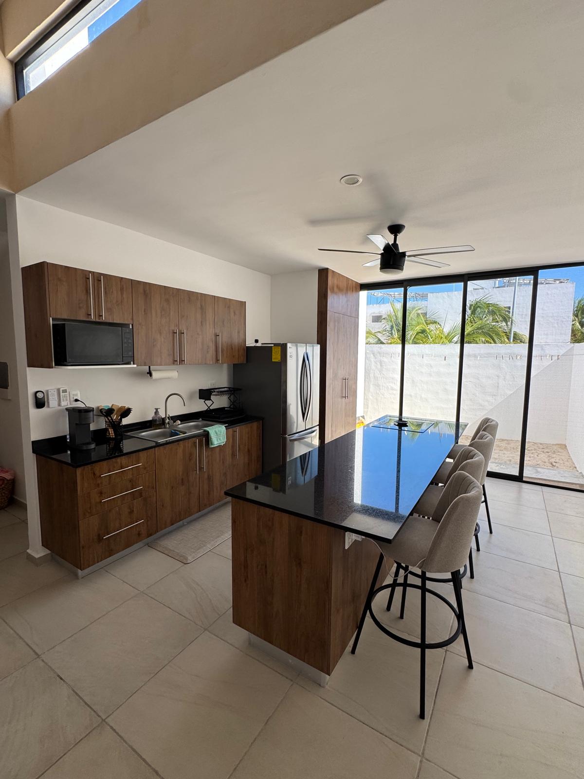 Charming 3-Bedroom Home for Rent in Beautiful Chelem, Puerto Lindo!