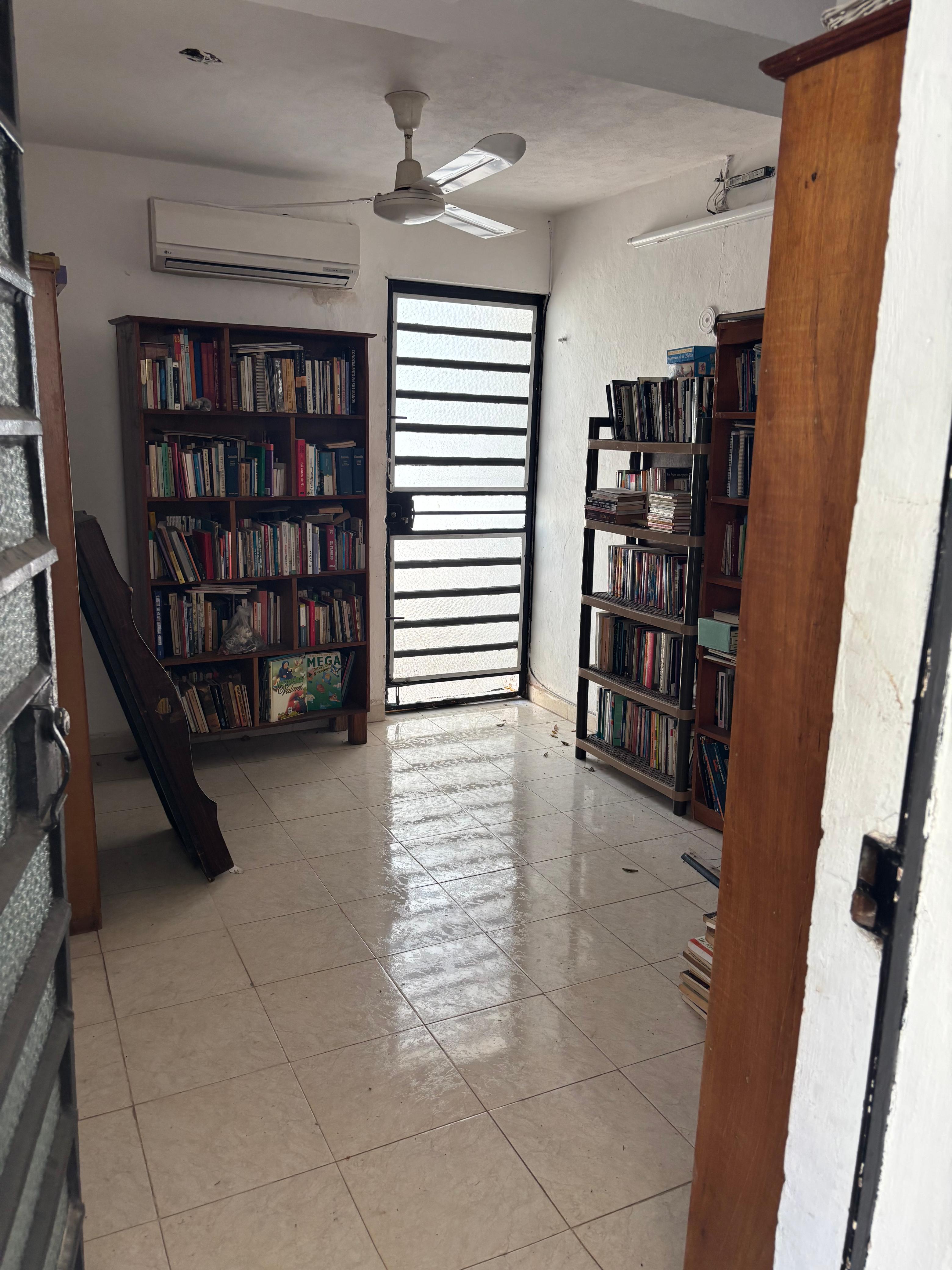 De un piso y muy cerca de Santa Ana