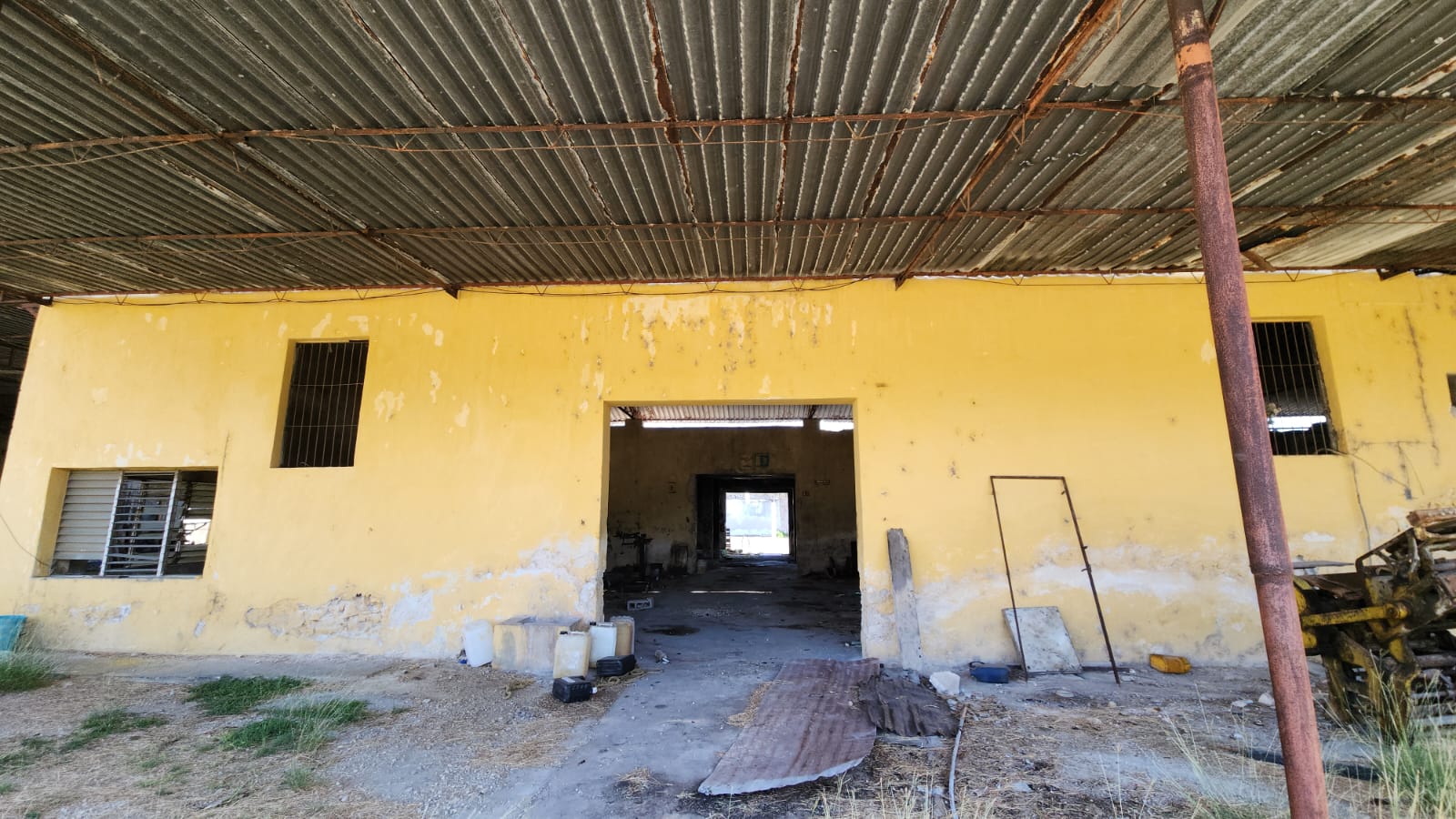 5,000 sq m. in Centro!