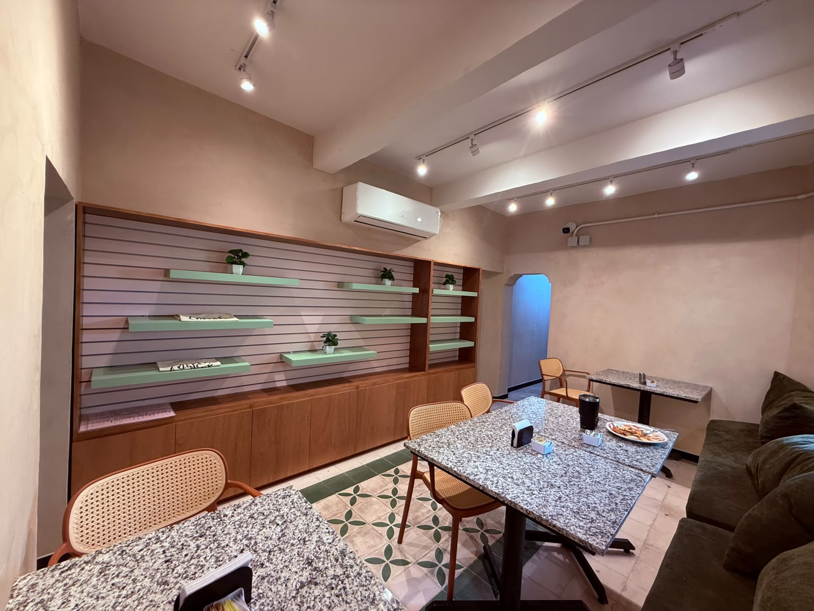 ¡Restaurante listo para operar en la Calle 47! 🍽️✨