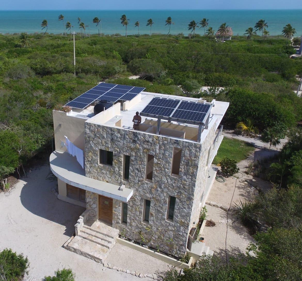 Beautiful Beach House 2nd Row