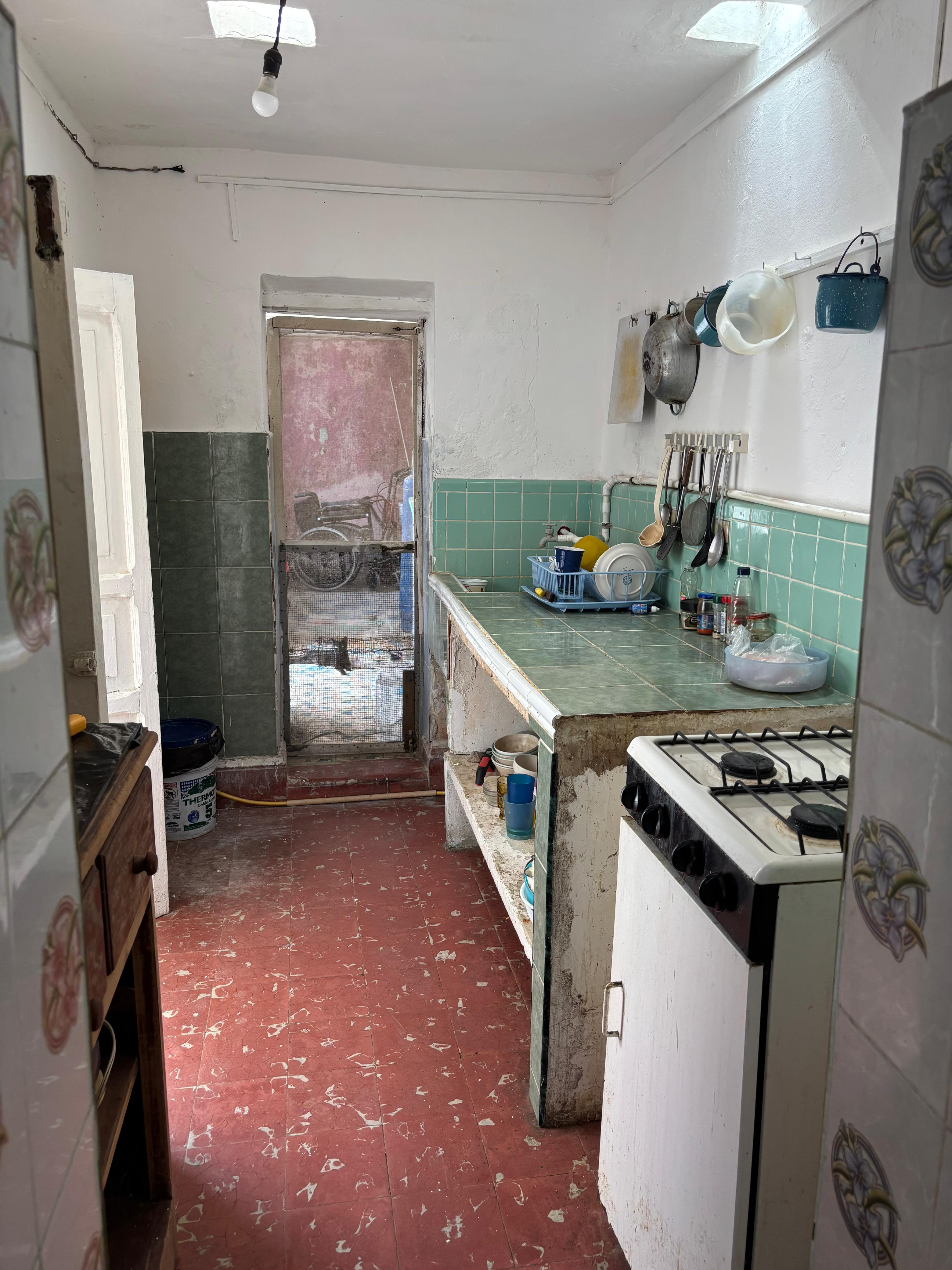 House to remodel one block from La Plancha