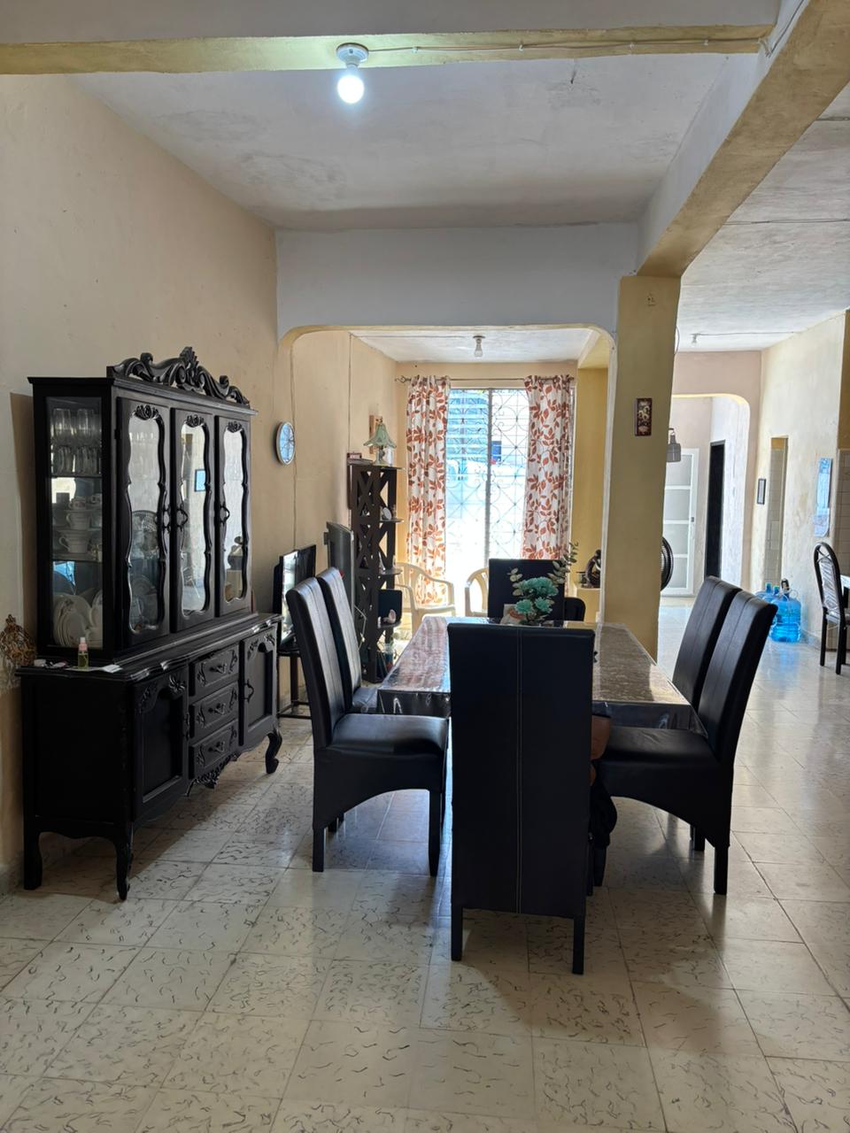 With garage near the Mercado Chembech