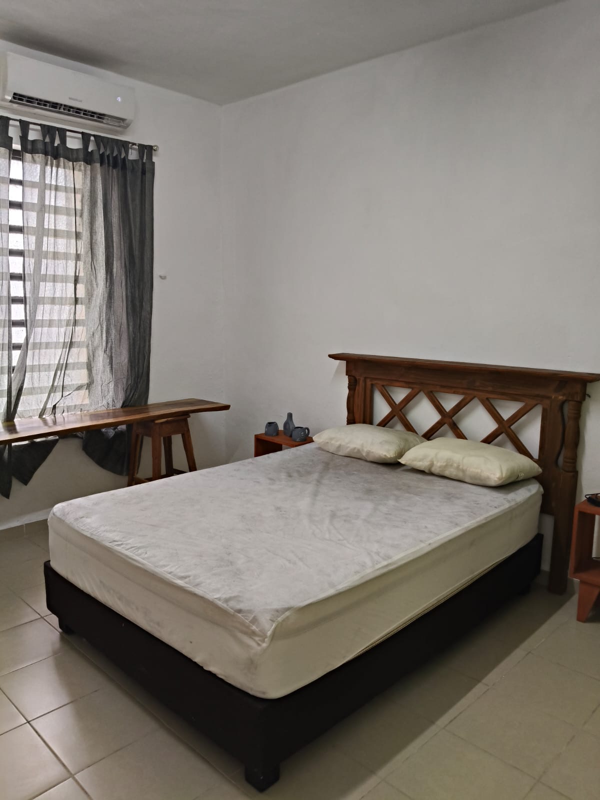 Fully furnished one-story home in La Petronila (Downtown)