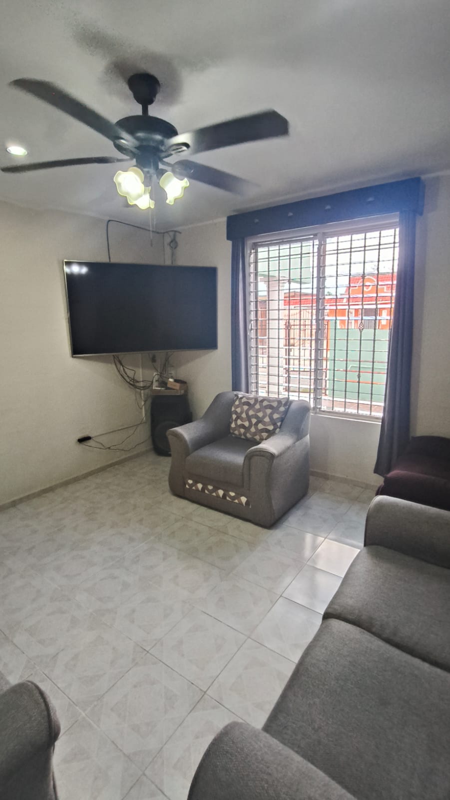 Four bedrooms and an Apartment