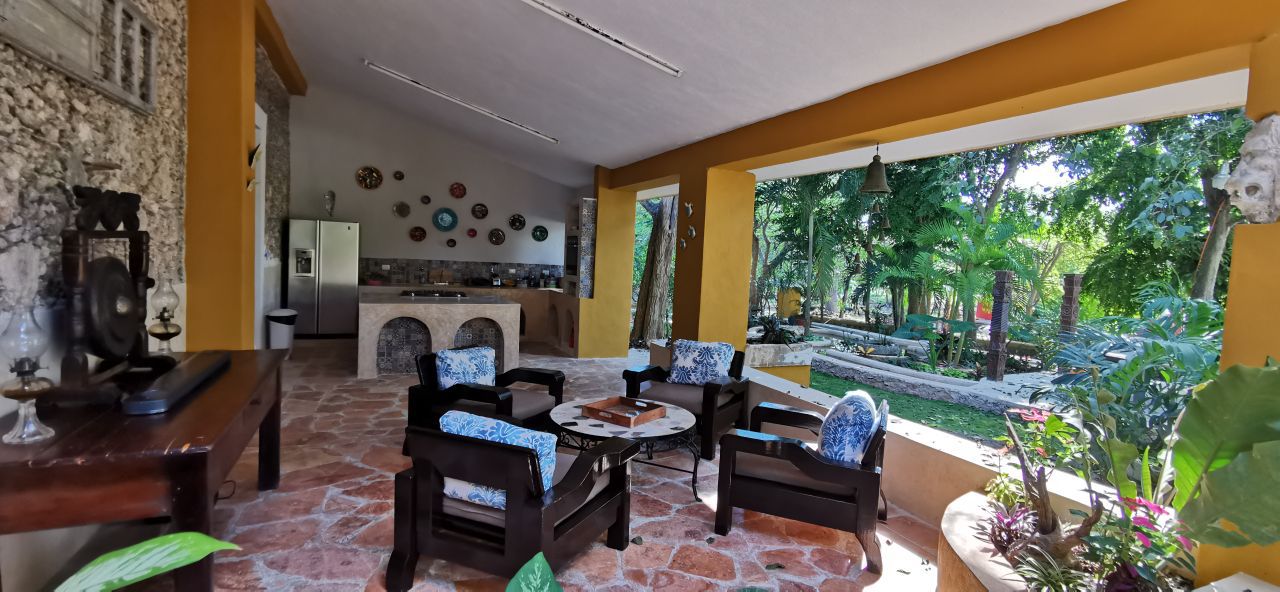 Private Posh Posada