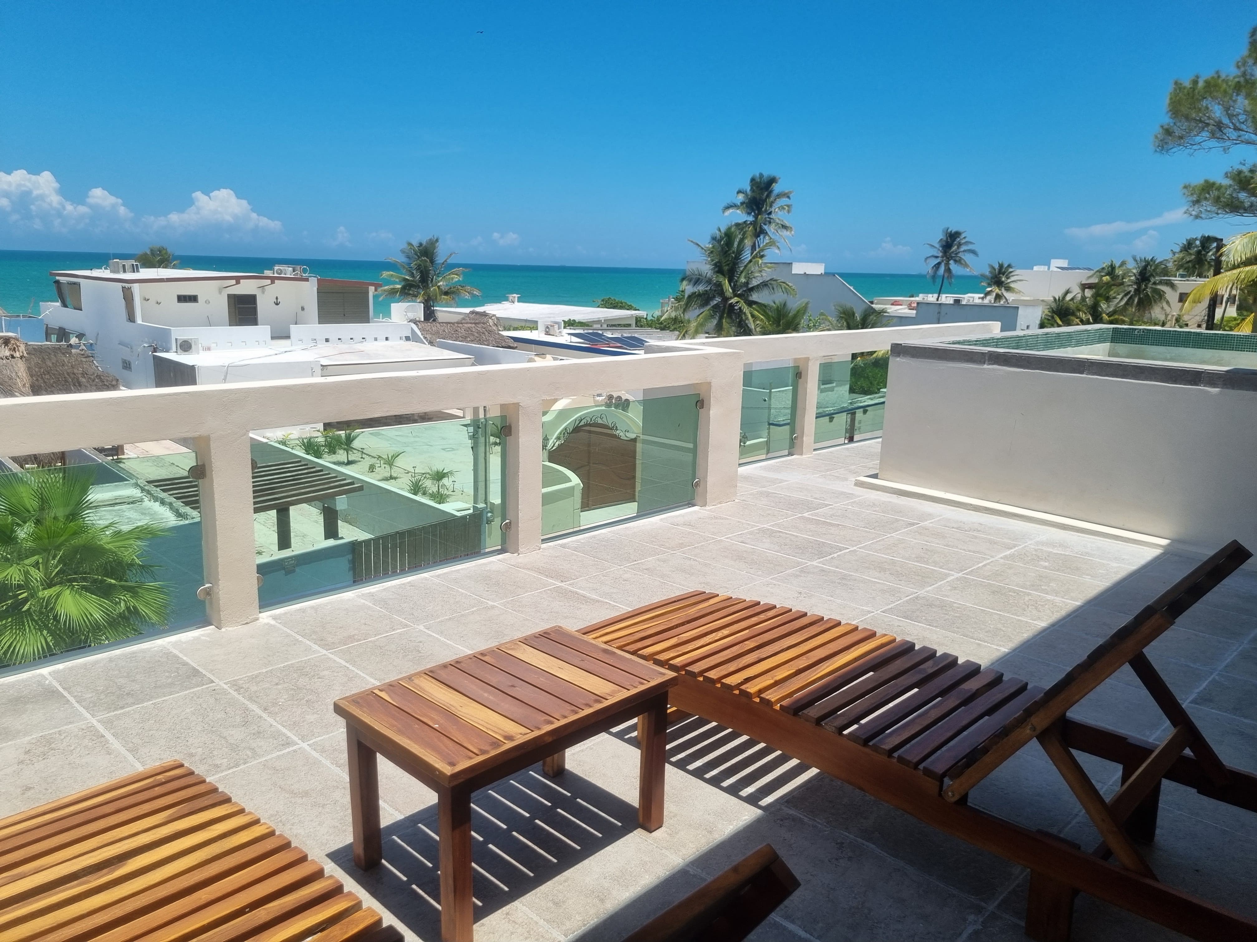 Private Pool with Ocean Views!