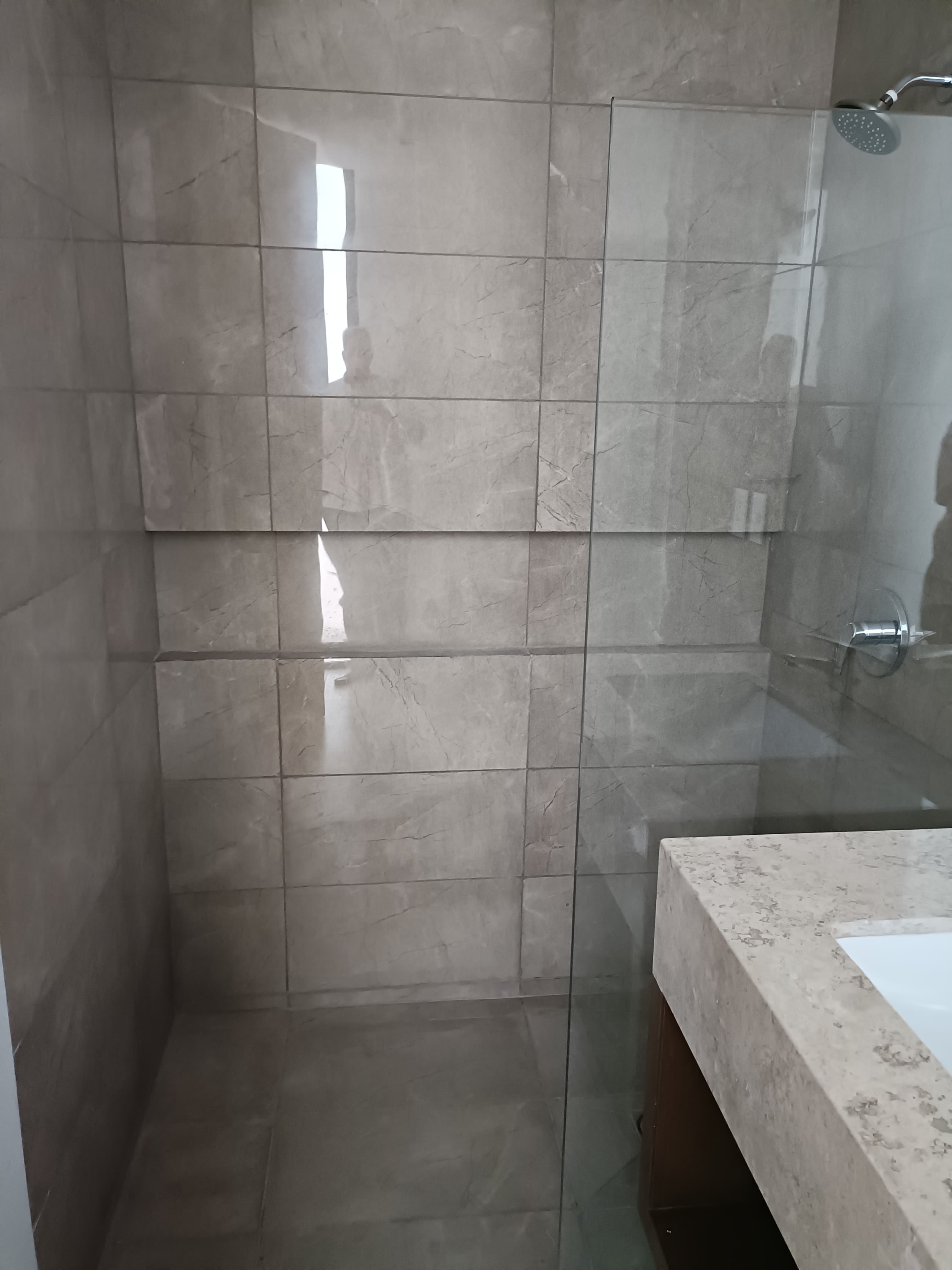 Excellent ground-floor apartment with private garden