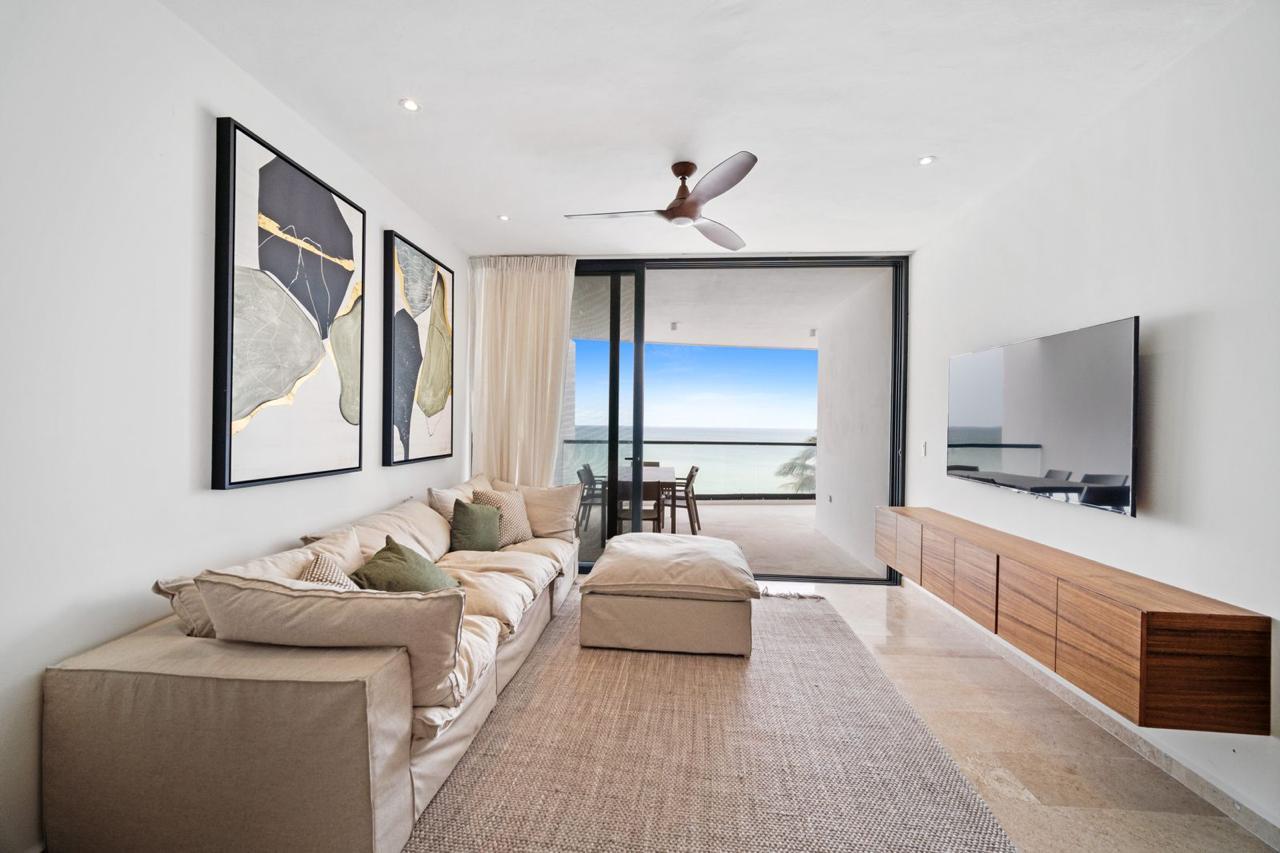 Apartment with sea view