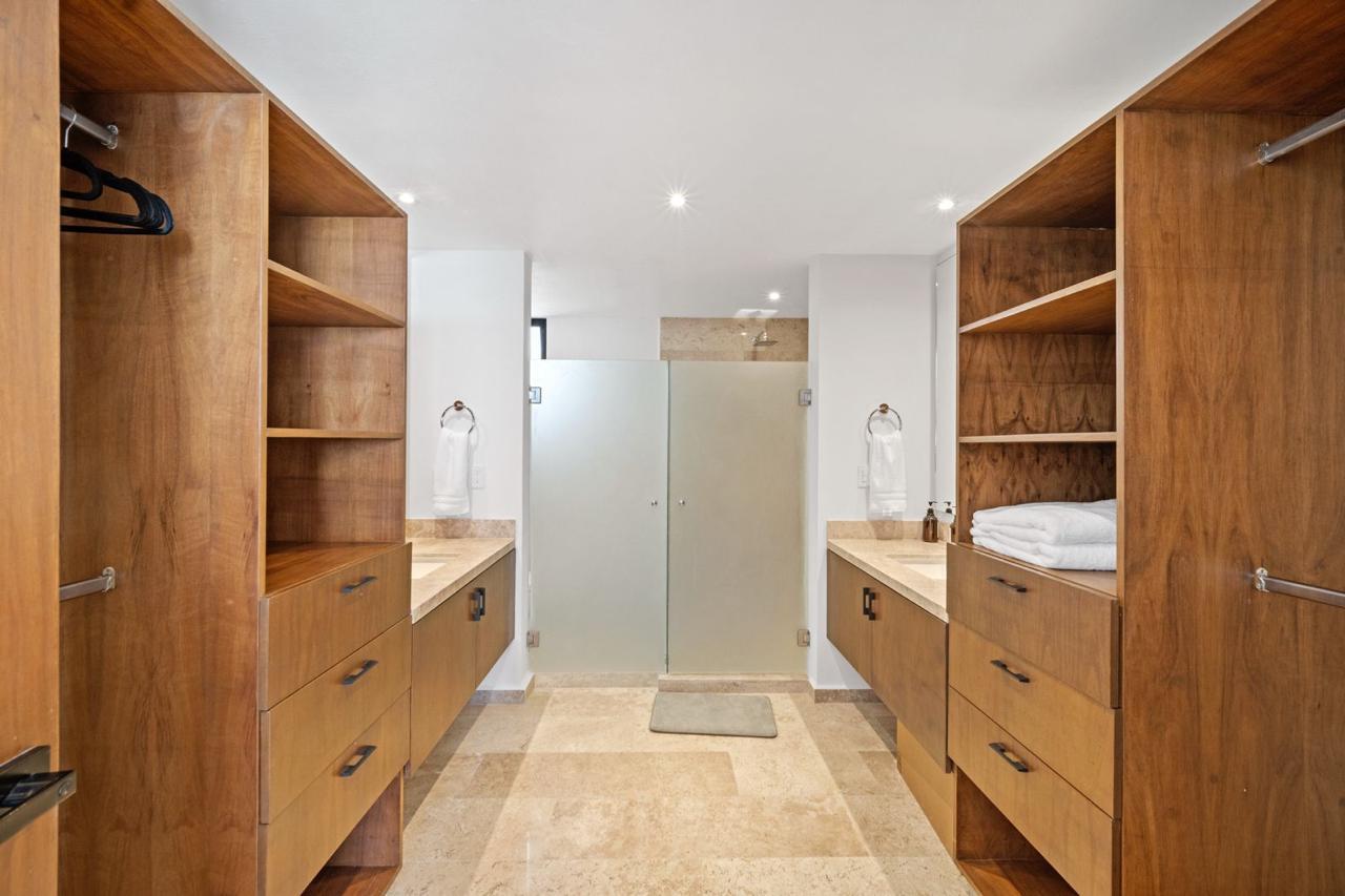 Apartment with sea view