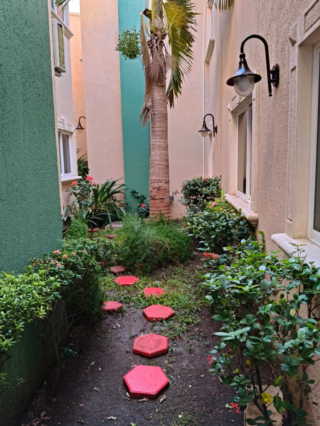 Apartment on the 2nd floor. Furnished with 2 bedrooms