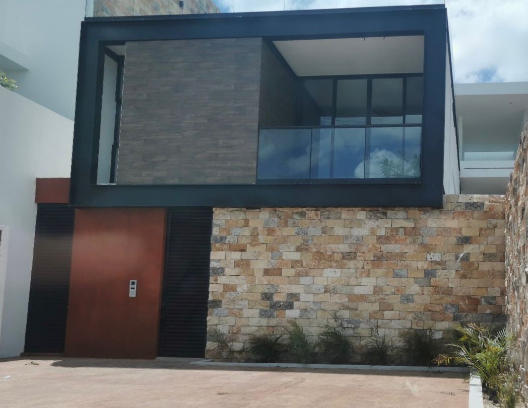 Furnished with 2 Bedrooms and 2 bathrooms