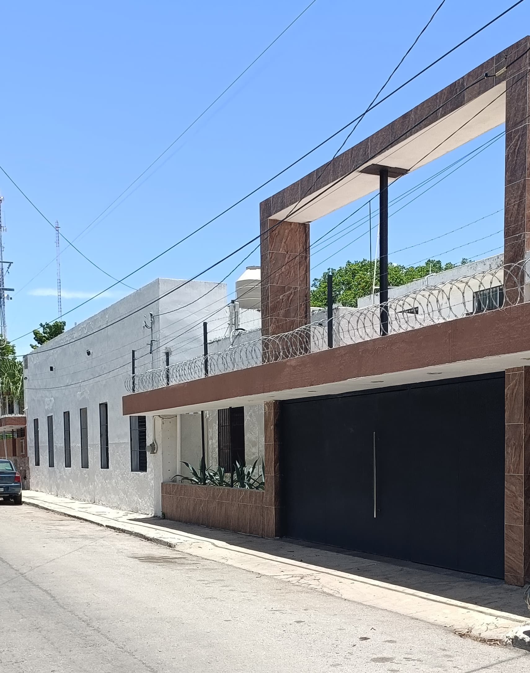 Great Opportunity for Commercial Space In Centro