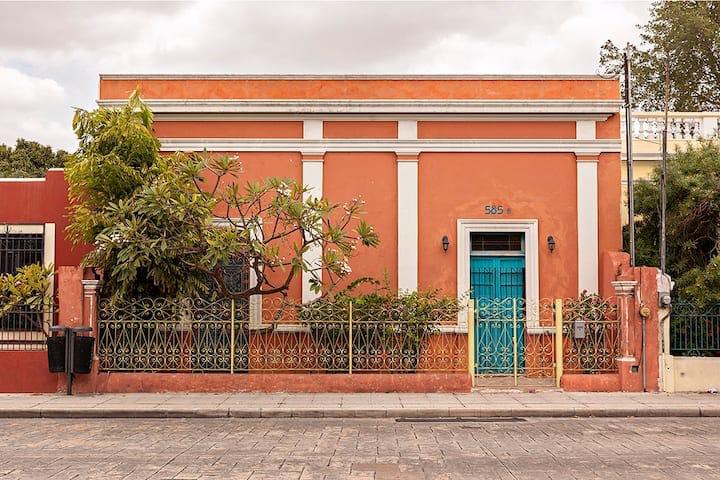 Beautiful Colonial House in the Neighborhood of Santiago
