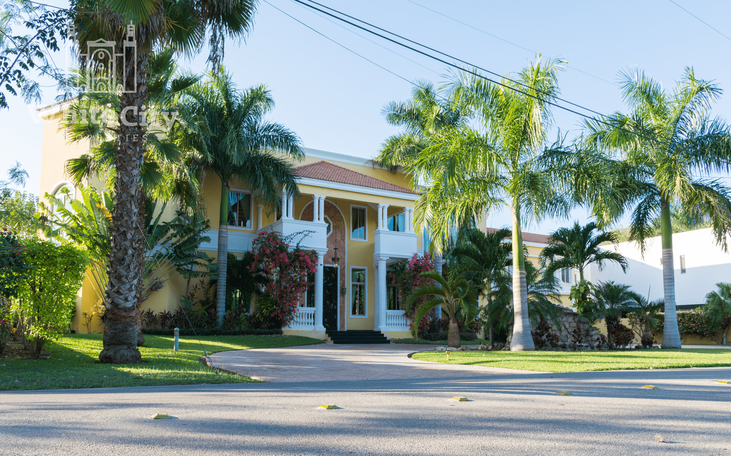 Mansion in La Ceiba