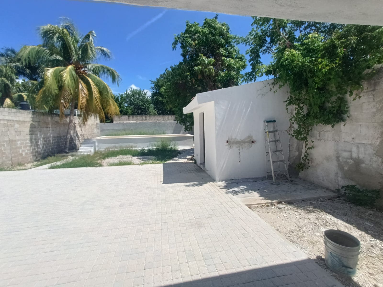 Recién Remodelada y con Piscina