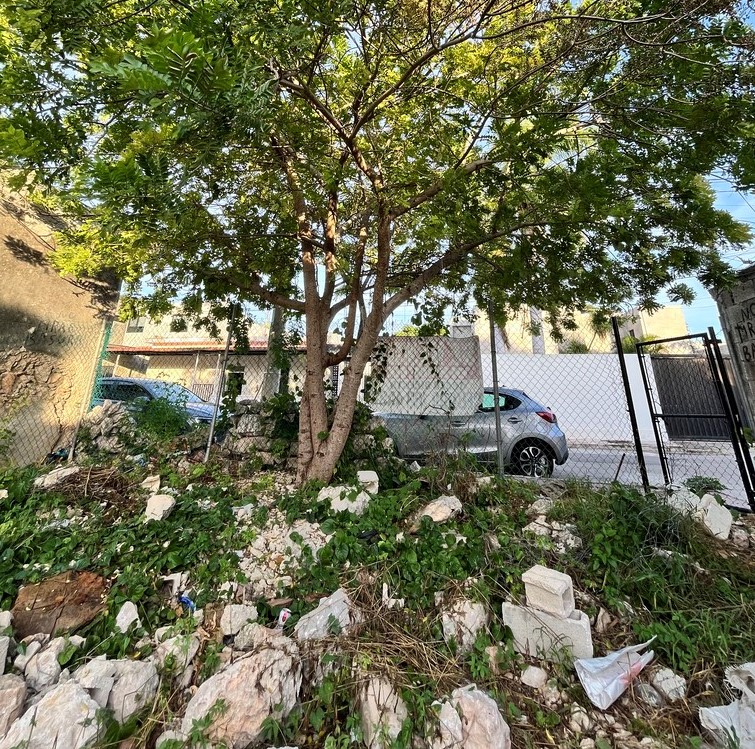 Terreno cerca de Galerias Mérida y Plaza Ther Harbor.